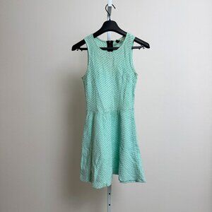 Elegant Mint Textured Sleeveless Dress – Chic & Versatile!